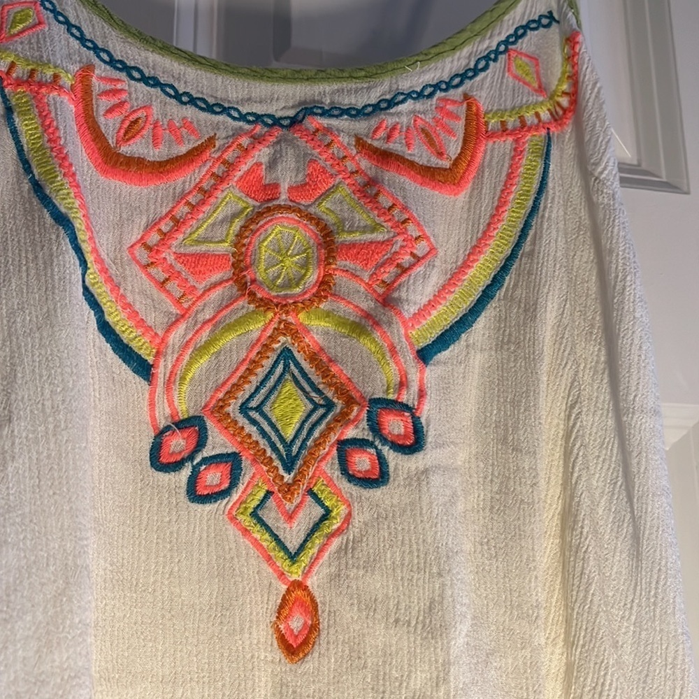 Small Flying Tomato White Aztec Pattern Boho Crop… - image 3